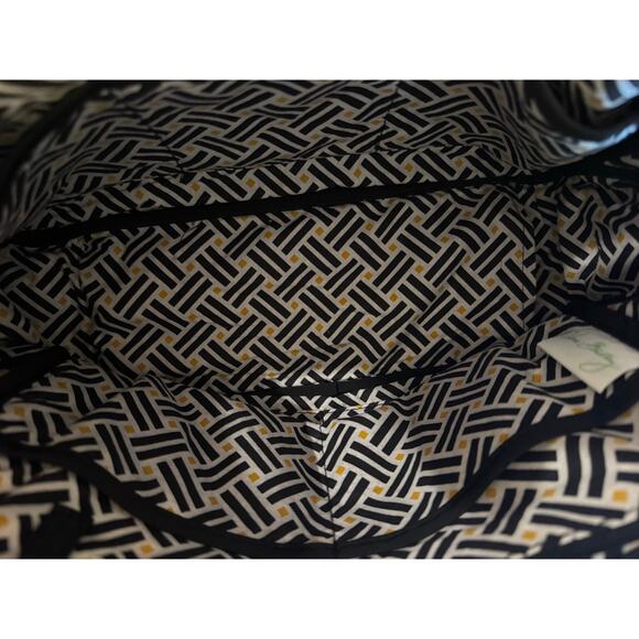 Vera Bradley black quilted turnlock handbag - Picture 4 of 5